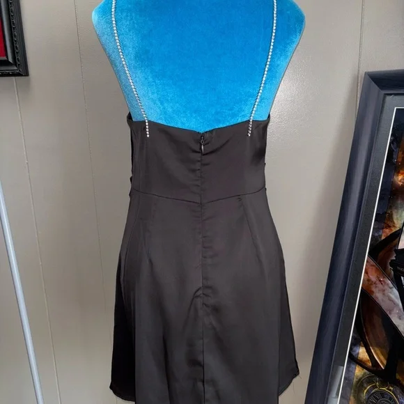 DO+BE Black Sleeveless Halter Mini Dress - Picture 2 of 16